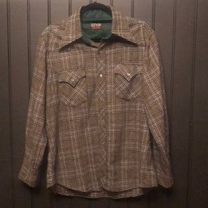 1970s western shirt. A fabulous— and warm — vintage find.